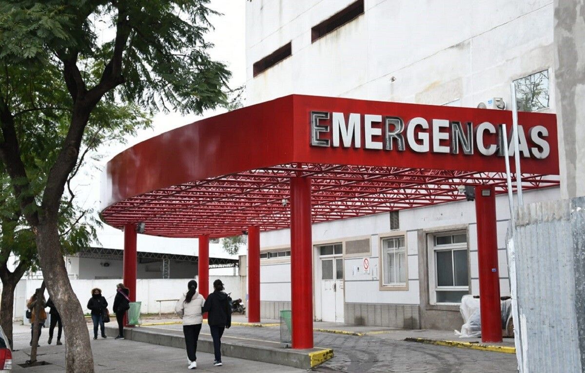 Bahía: El joven apuñalado en Plaza Rivadavia está en terapia intensiva
