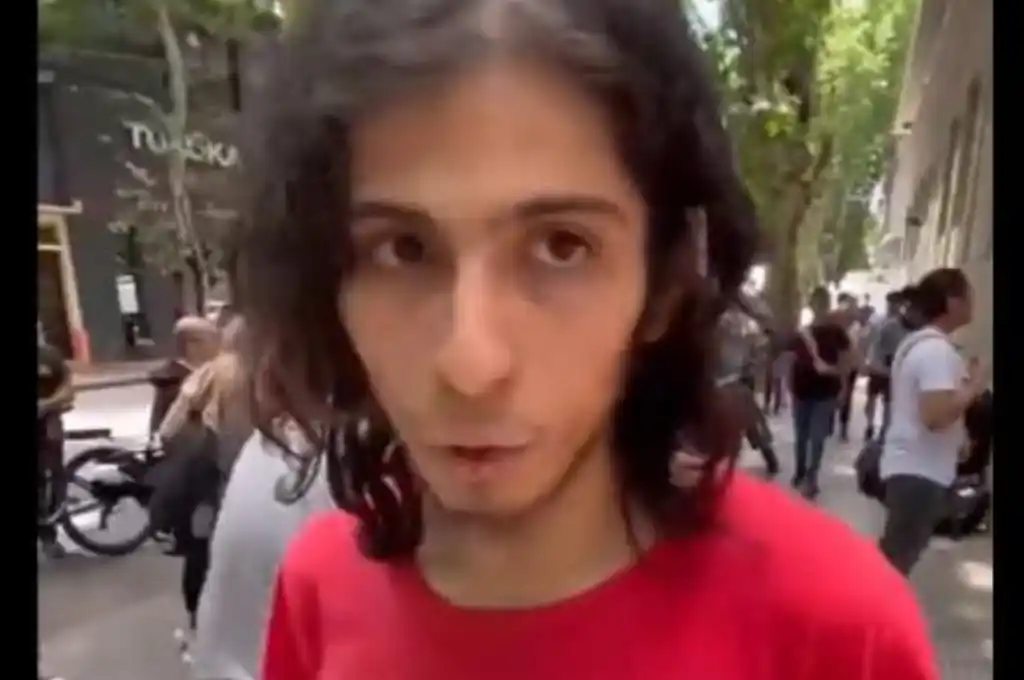 El joven lanzó un contundente pedido
