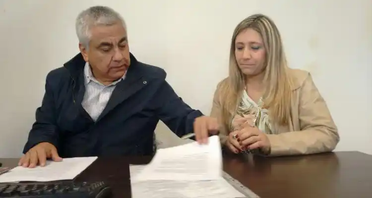Salazar anunció la construcción de 10 consultorios de Osprera
