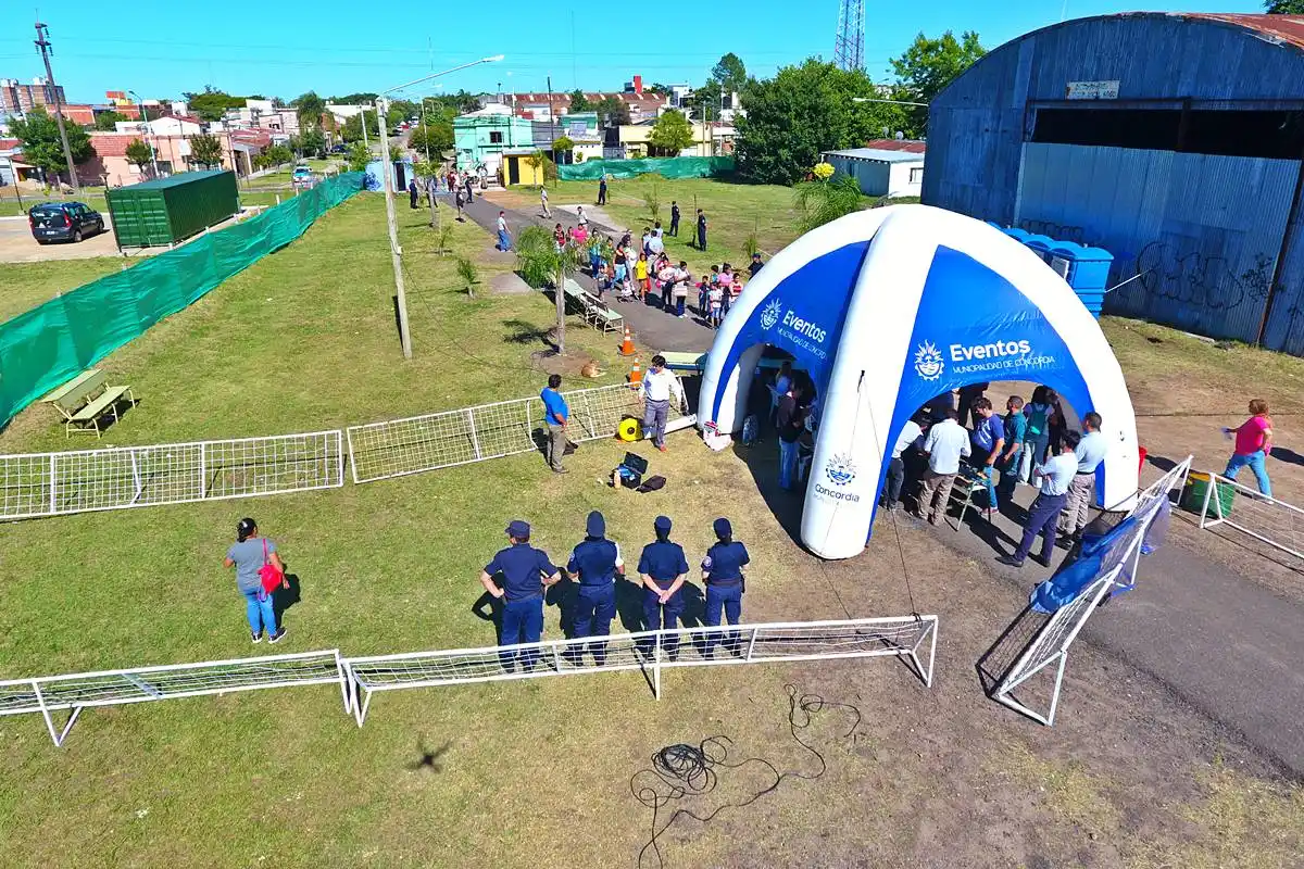 Comenzó la entrega de tarjetas alimentarias del plan Argentina Contra el Hambre