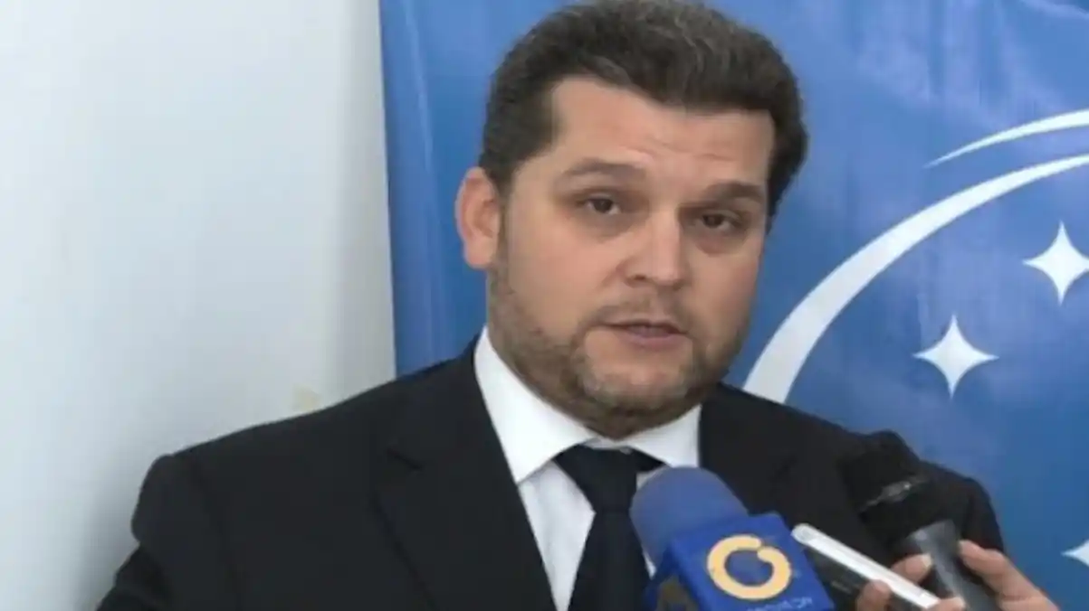 Primero Justicia NO ACEPTA RENUNCIA DE CAPRILES y aprueba autoexclusión de Eudoro González