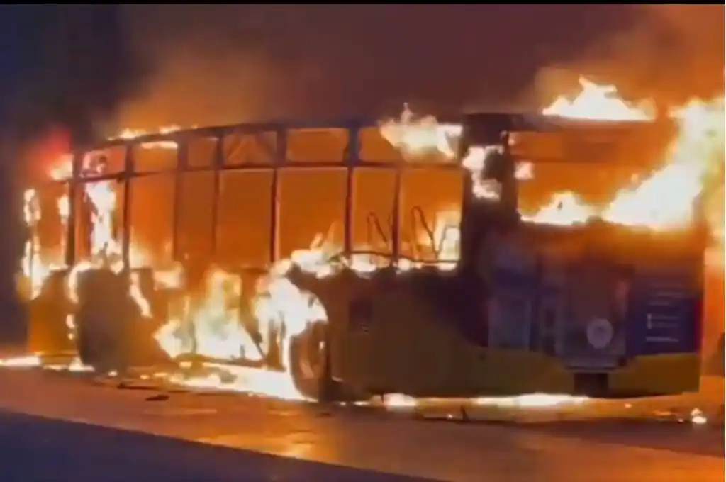 Incendio de colectivos