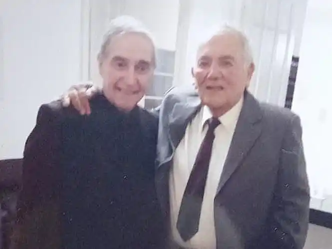 Ausqui e Irrutia se encontraron en el Colegio de Escribanos.