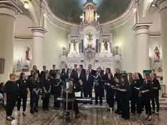 “Un maravilloso ensamble de voces de exquisita riqueza artística”