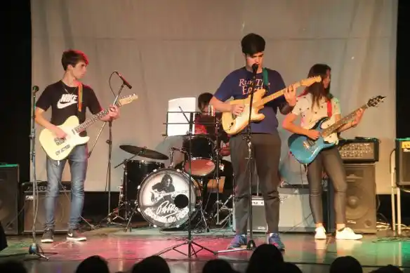 Gala a puro rock nacional