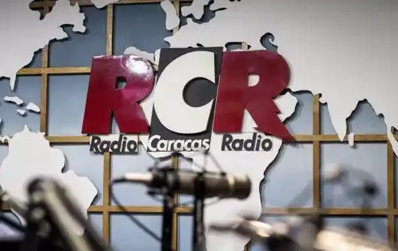 SE APAGAN LAS VENTANAS DE INFORMACIÓN EN VENEZUELA: emisora RCR cesa sus operaciones