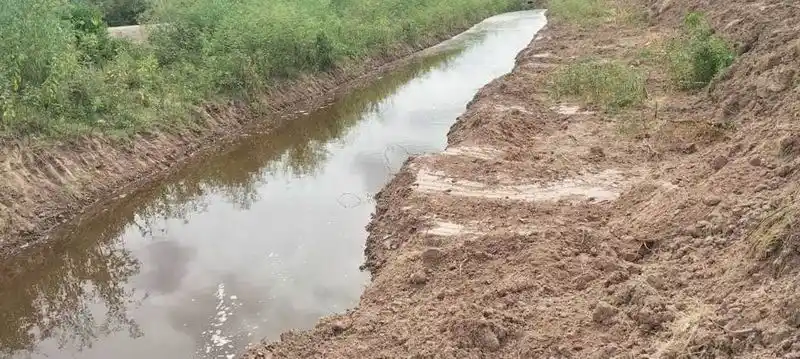 Avanza la obra de aprovechamiento
hídrico sobre la Ruta provincial N° 32