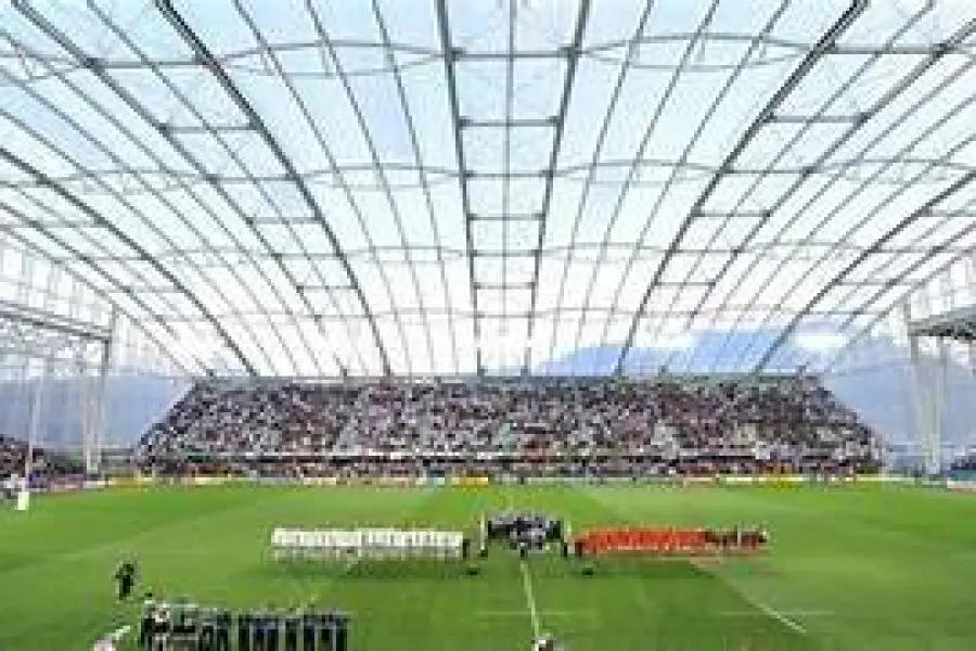 “El Invernadero”: el peculiar “estadio de cristal” en el que jugará hoy Argentina