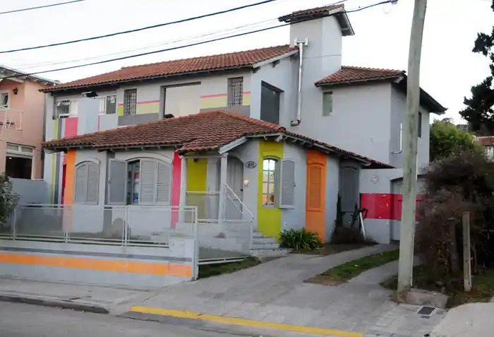 Condenaron y cesantearon a la trabajadora que maltrató a una niña en un hogar convivencial