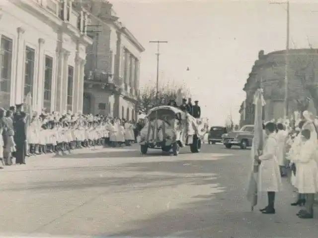 Hace 72 años la Virgen Peregrina de Fátima llegó a Diamante y conmovió a toda la comunidad