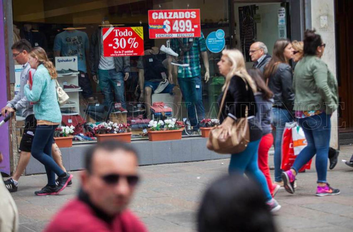 Comercio logró un incremento del 17,6% en febrero