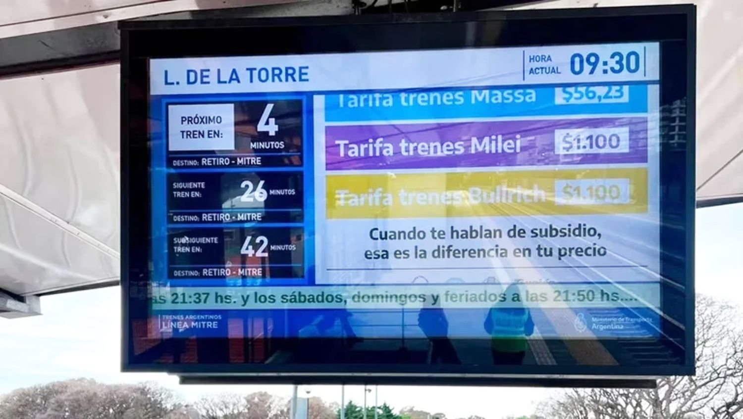 El anuncio en la estación Lisandro de la Torre del Tren Mitre.