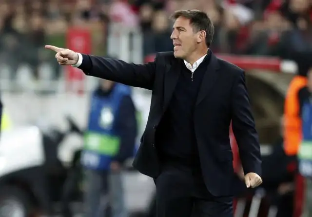 Tras su operación, la dirigencia del Sevilla echó al Toto Berizzo