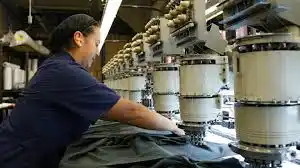 MADURO cede empresas estatales a privados