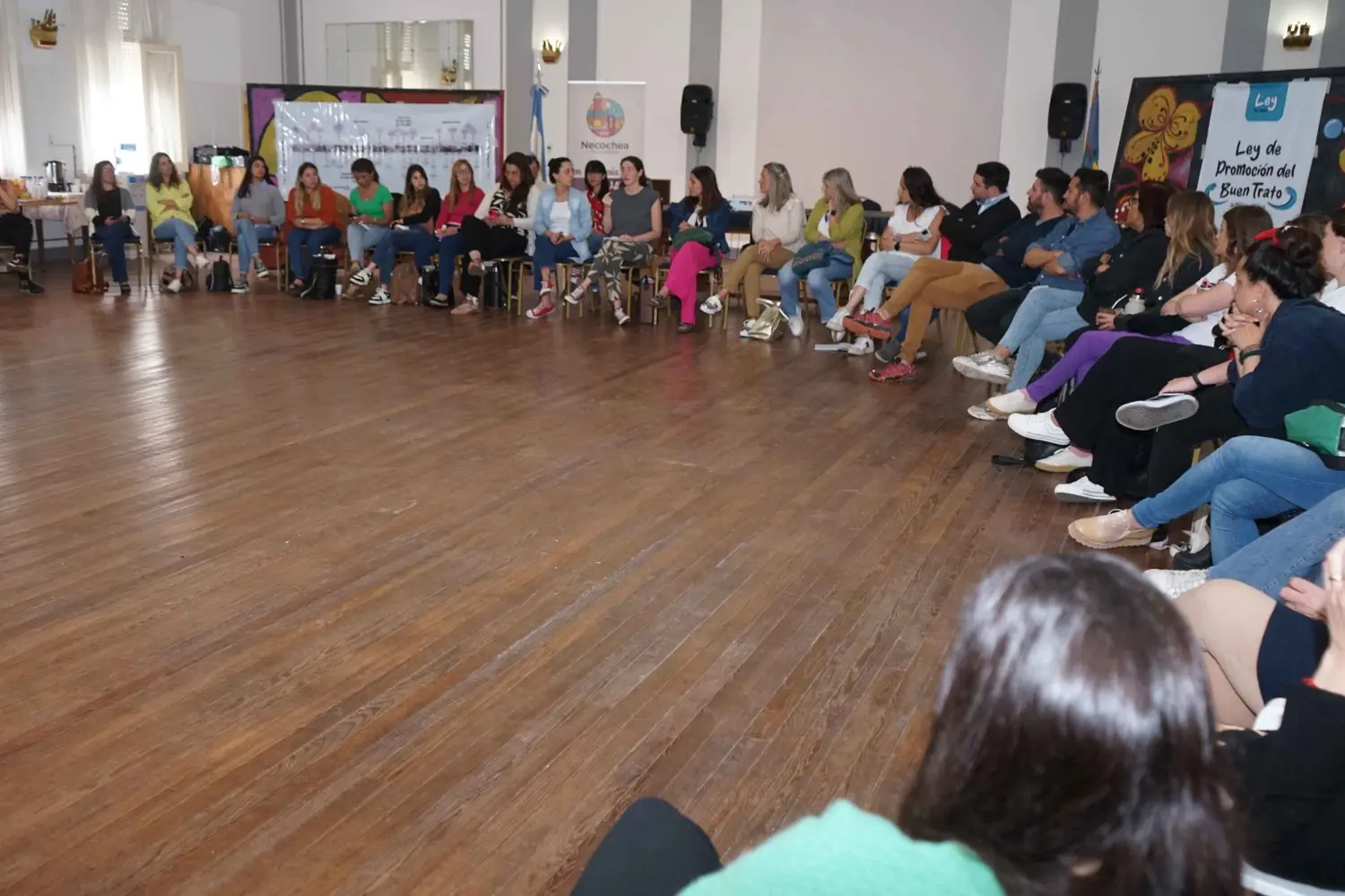 En San Cayetano. Charla del Servicio Local