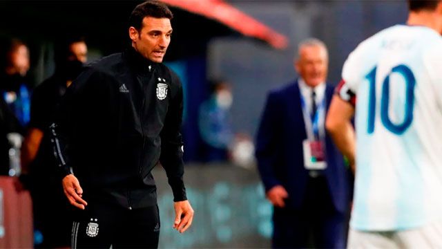 AFA va por la renovación de Scaloni mientras negocia un amistoso pre mundial