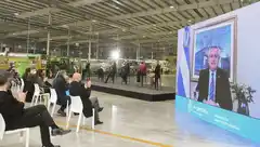 Fernández dijo tener un plan de salida a la crisis y advirtió a los empresarios