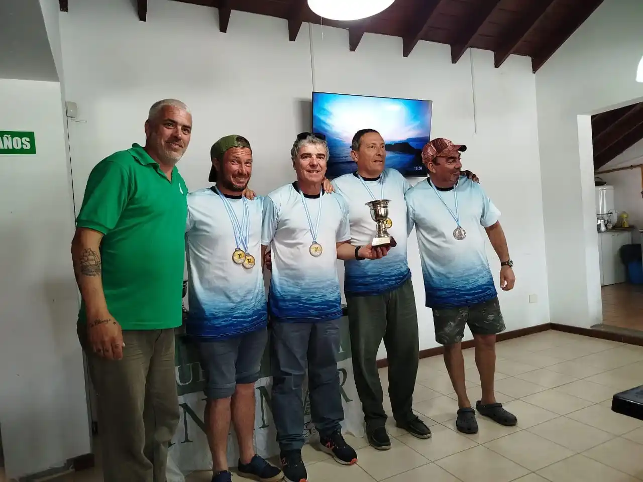 Equipo A de Necopesca. Segundo puesto en Pinamar