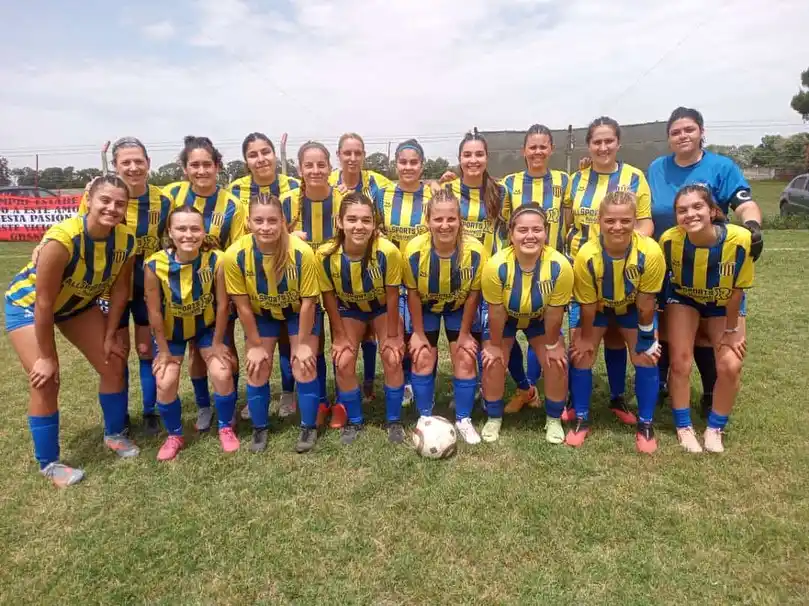 Fútbol femenino - 3