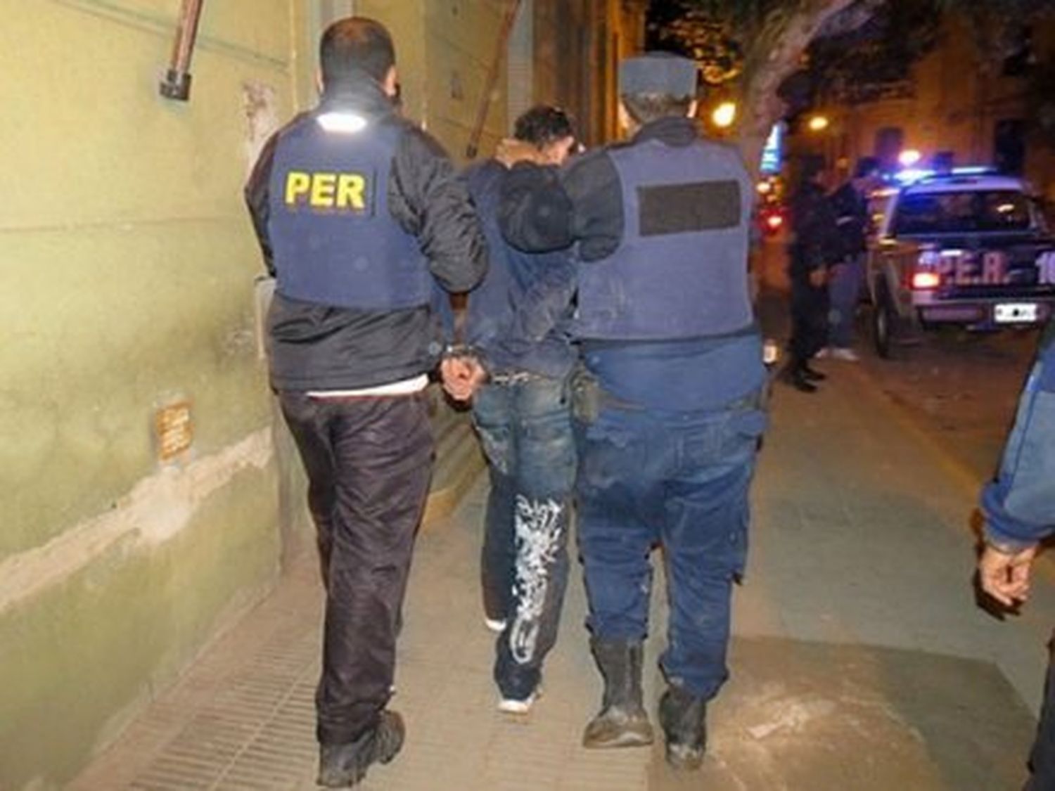 Allanamientos y dos detenidos en Victoria