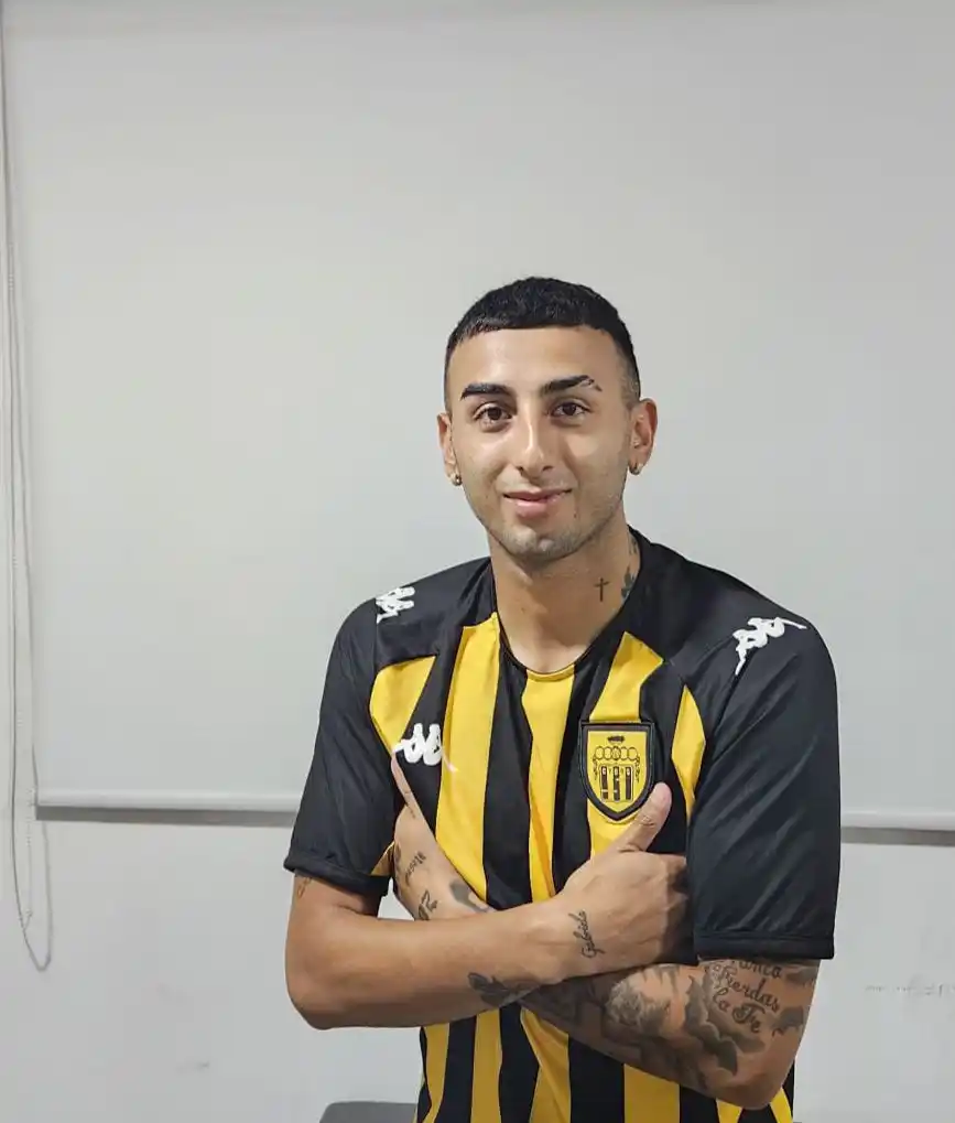 Lautaro Villanueva no sigue en Santamarina.
