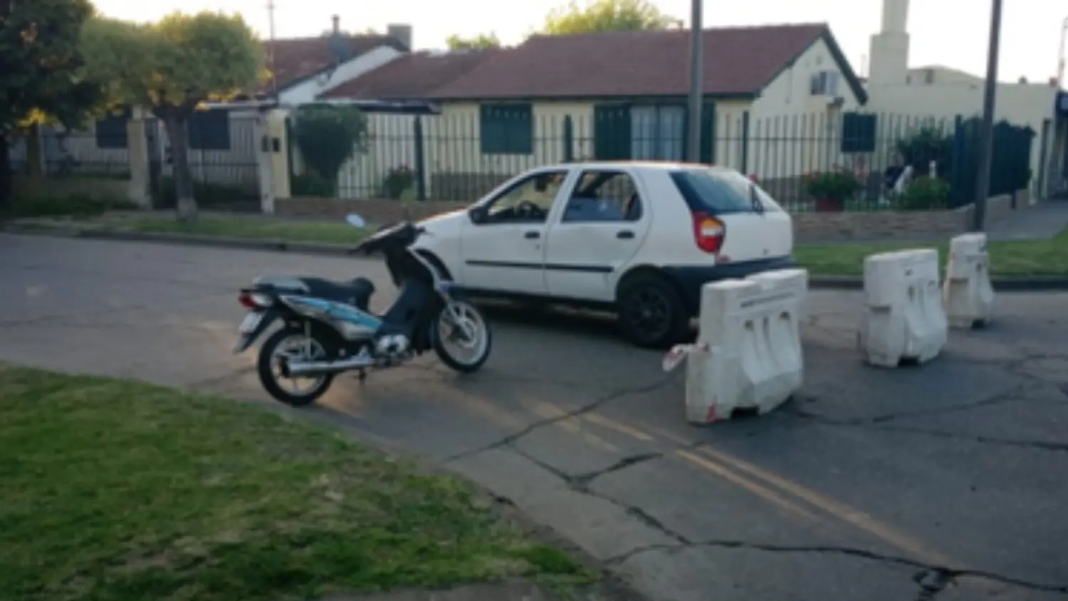 Una mujer y un niño resultaron con fracturas tras la colisión en Casella y Bottaro.