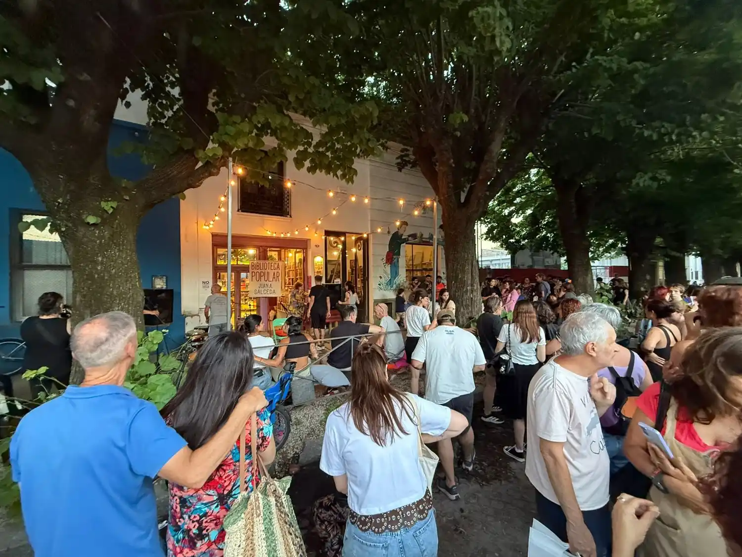 Una multitud acompañó la movida en Colón 1479.