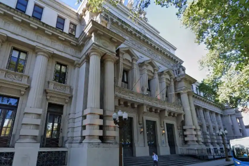 Habilitan a la sede de Gobierno como escenario de casamientos en Rosario