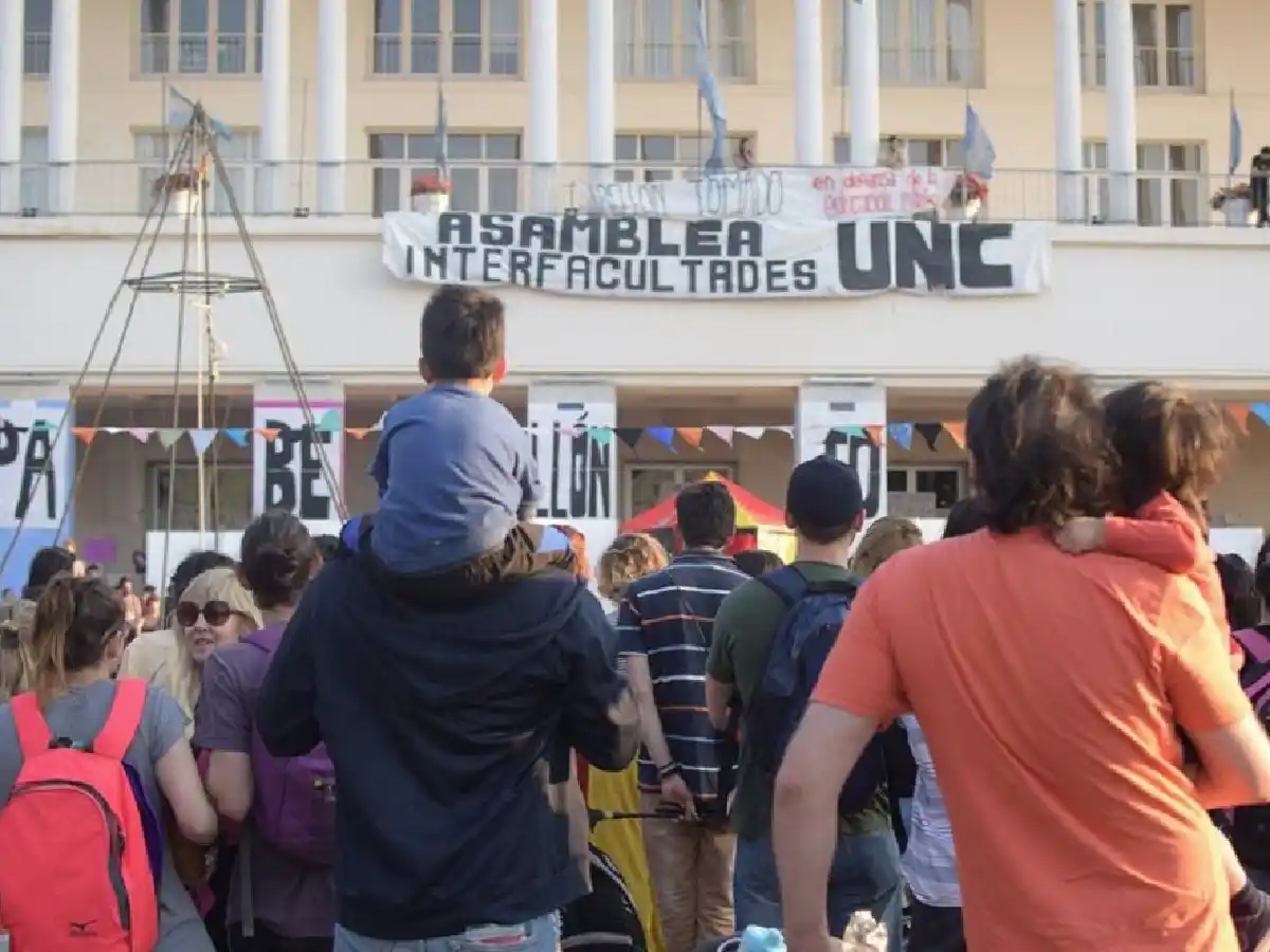 Confirmar el procesamiento de 27 estudiantes por la toma de la UNC