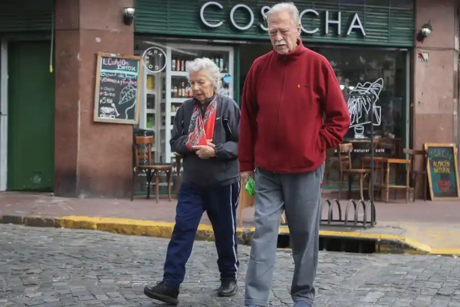 Oficializaron un nuevo bono de 70.000 pesos para los jubilados