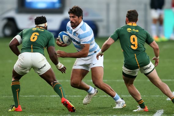 Los Pumas, con Bruni, con destino a Australia