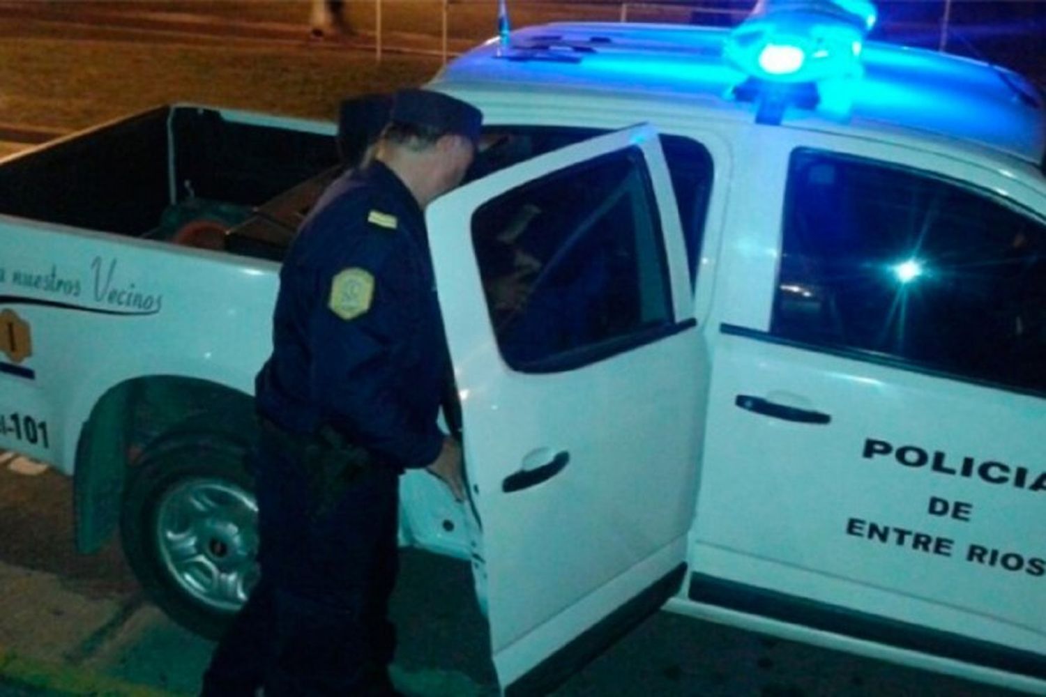 Detuvieron a uno de los tres acusados de una violación grupal contra una mujer