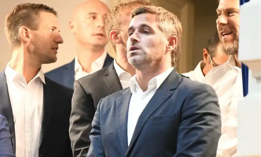 Achával en uno de los palcos de la Legislatura.