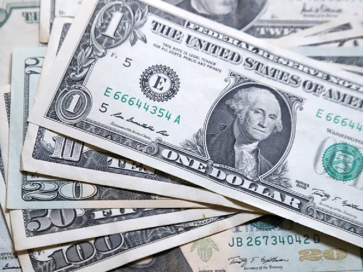 El dólar blue sigue en suba y ya se vende a $205