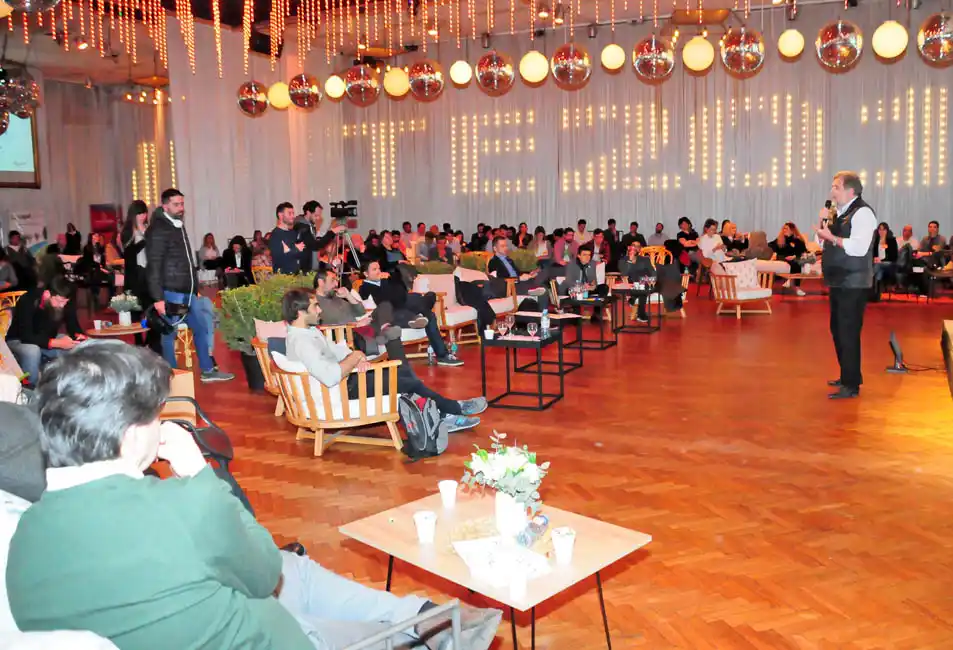 Eligieron a los cinco ganadores del concurso Prendete