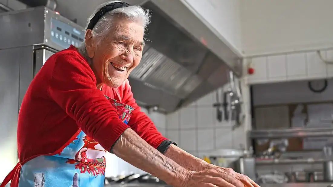 Nonna Maxing.
