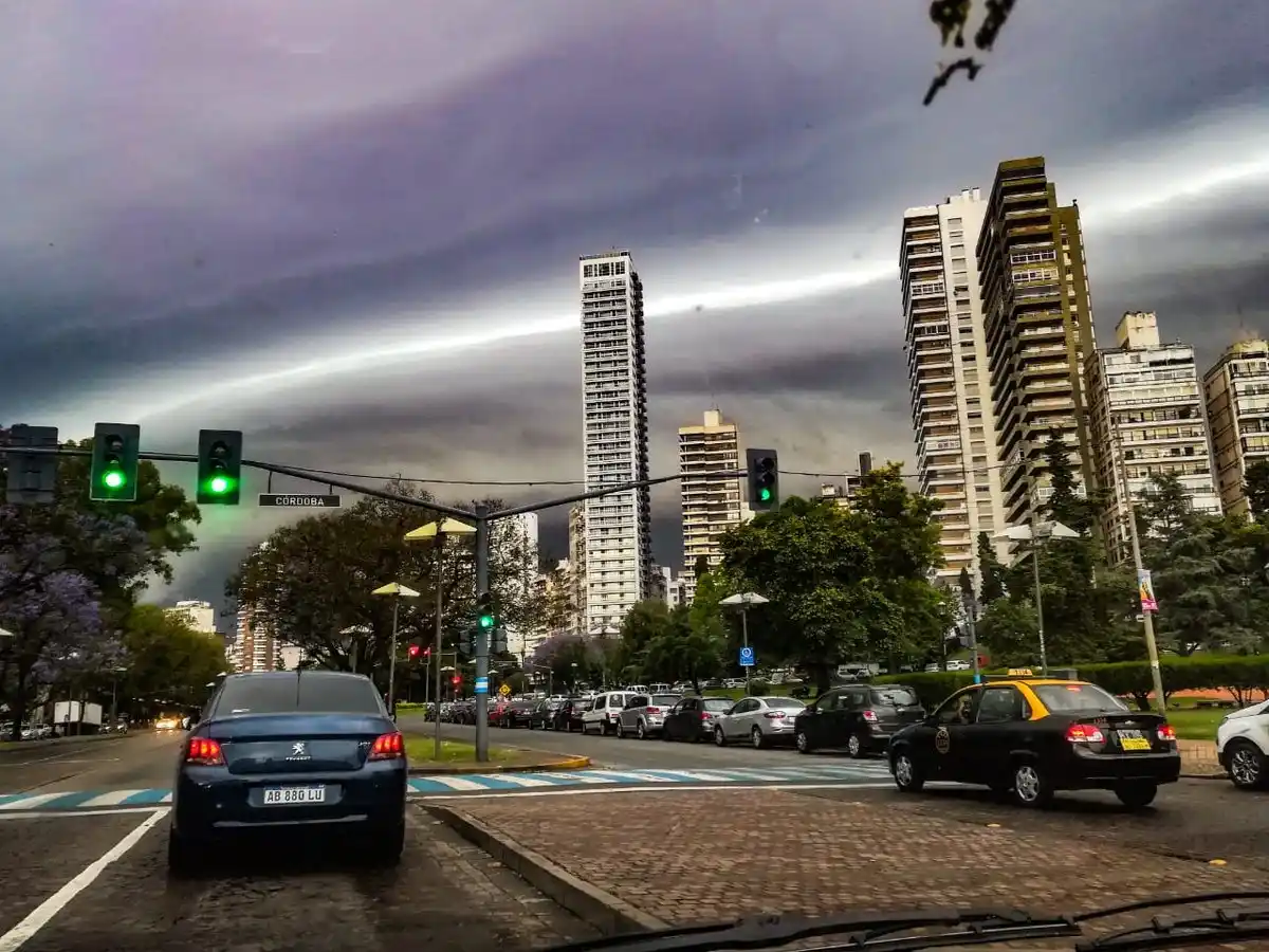 Rosario amaneció sin tanto frío pero con probabilidad de tormentas aisladas