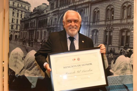Reconocen a Gil Lavedra por su trabajo en el Juicio a las Juntas