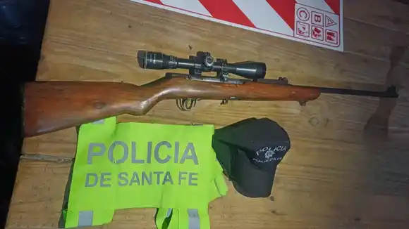 Incautaron un rifle durante un control vehicular en la Ruta Provincial N° 40S