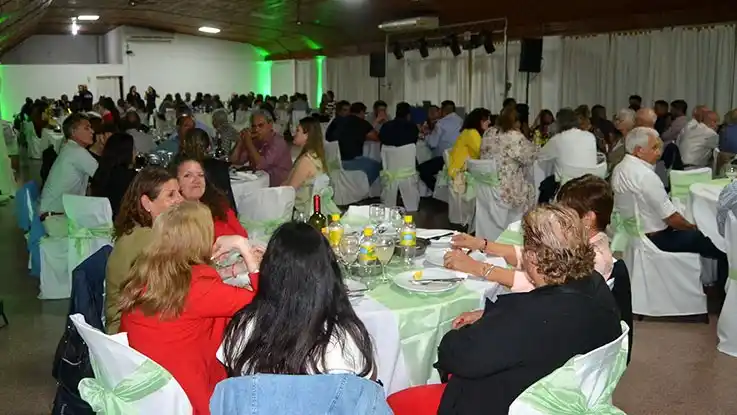 El Club Centro Bancario celebró su 78º aniversario con una cena y anunció nuevas obras y proyectos