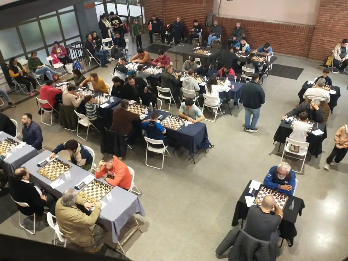 Destacada actuación de ajedrecistas gualeyos en la Copa Entre Ríos 2025