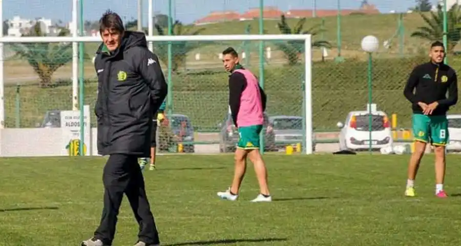 Aldosivi despidió a Fernando Quiroz