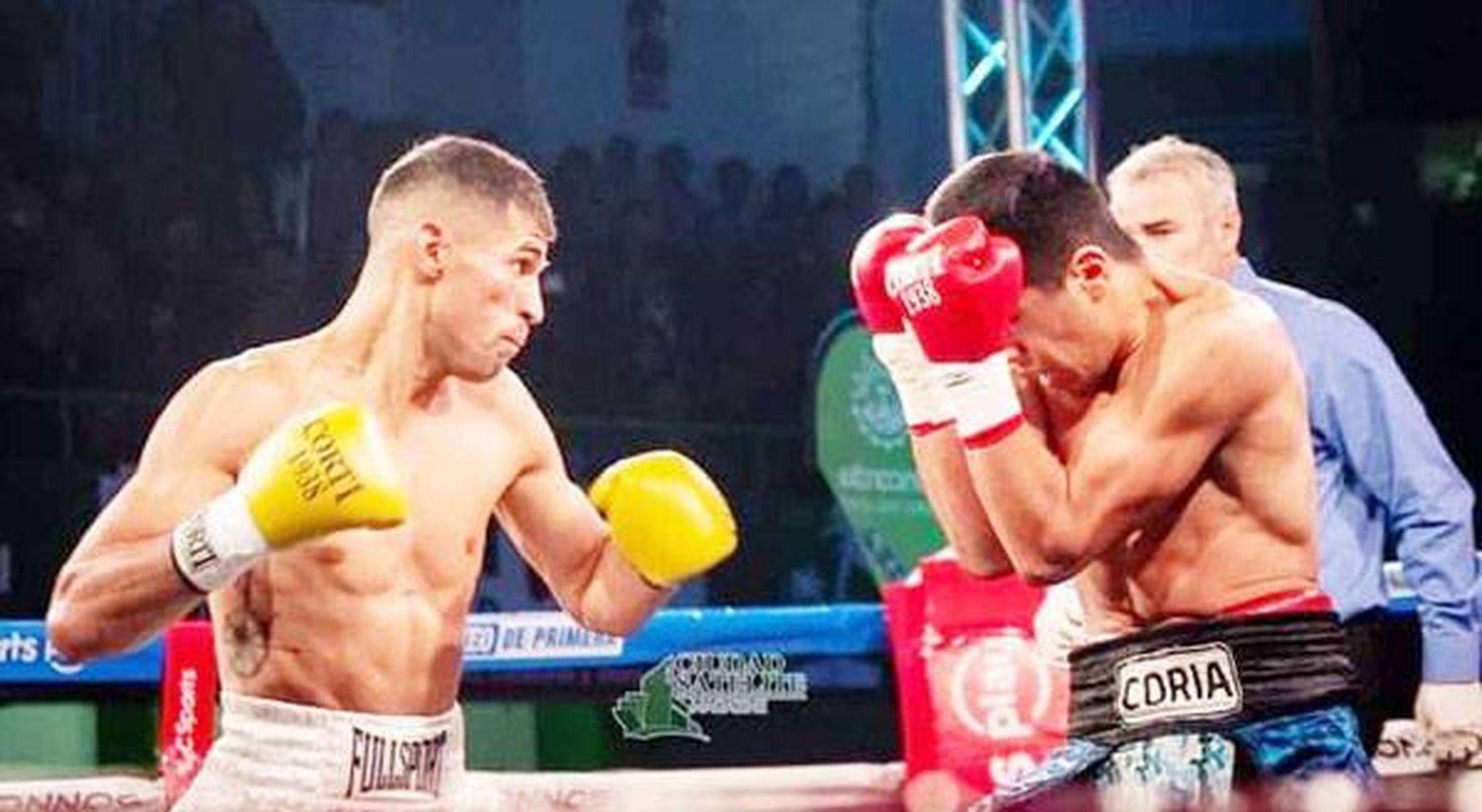 Gran velada de  boxeo profesional  en el Corsódromo