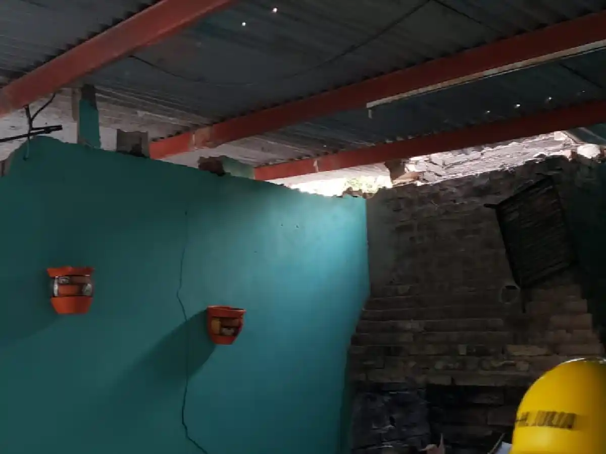 Fuerte explosión causó  daños materiales a una  vivienda de Frontera