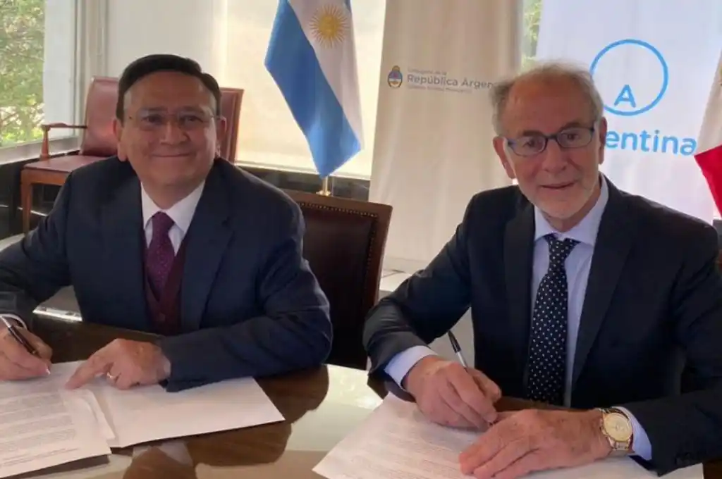 Argentina alcanzó un acuerdo para vender lácteos y maquinaria agrícola a México