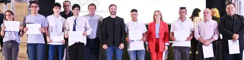 Azcue: "Celebramos el Esfuerzo, la Dedicación y el Compromiso Ciudadano"