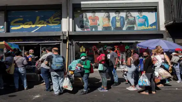 Entre la devaluación y el diálogo: el 2022 es el año de las angustias no superadas