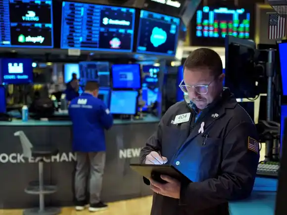 El riesgo país cayó por debajo de los 600 puntos y alcanzó su nivel más bajo desde enero