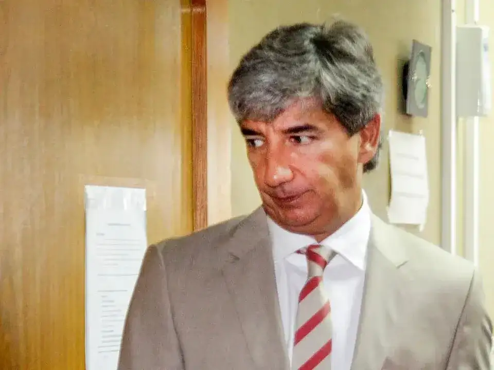 Exjuex Walter Bento.