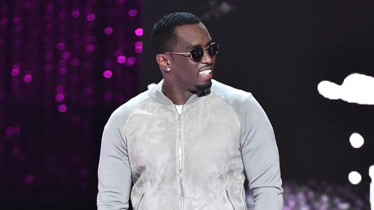 Autoridades allanan mansiones de rapero Diddy